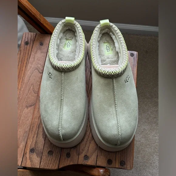 UGG Olive Suede Platform Tazz II Women's Slipper Muted Brass Size 10 New in box - Picture 11 of 11